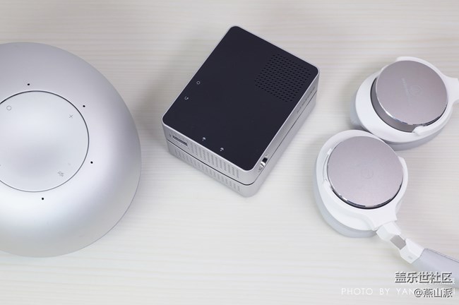 三星智能激光投影儀評測，簡直是變形金剛的能量魔方