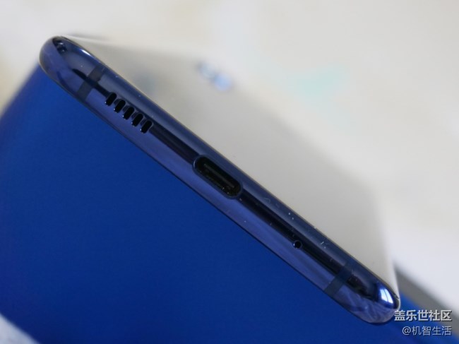 美輪美奐 原來你是這樣的漸變色Galaxy A8s