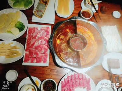 【2019嗨翻新年】+番茄鍋沖鴨