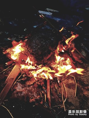 和童年好朋友一起做叫花雞