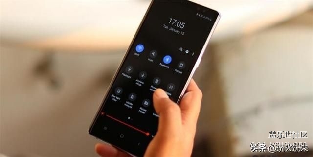 三星Note8獲Android 9.0 Pie Beta版更新:全局夜間模式來(lái)臨 三星Note8獲Android 9.0 Pie Beta版更新:全局夜間模式來(lái)臨