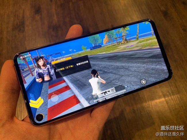 因地制宜 三星Galaxy A8s通孔技術(shù)能做什么？