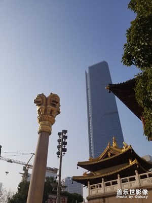 偶經(jīng)靜安寺