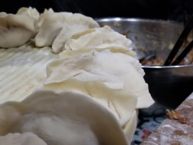 紛紛瑞雪落人間   雪鄉(xiāng)迎“星”年