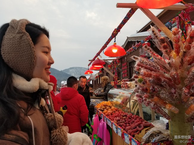 紛紛瑞雪落人間   雪鄉(xiāng)迎“星”年