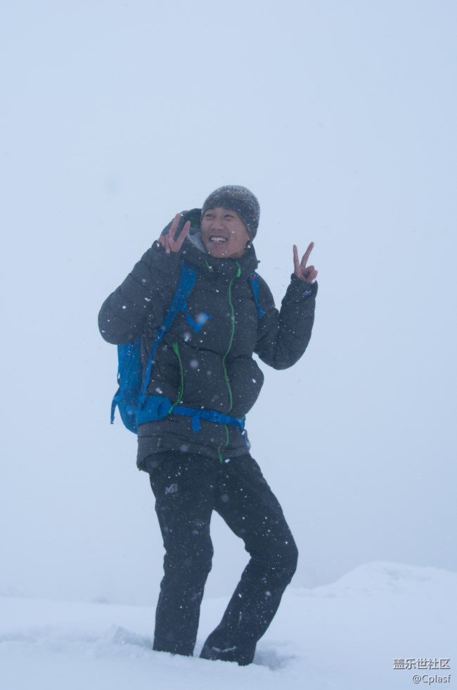 紛紛瑞雪落人間   雪鄉(xiāng)迎“星”年