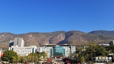 沒有一點(diǎn)過年的氣息