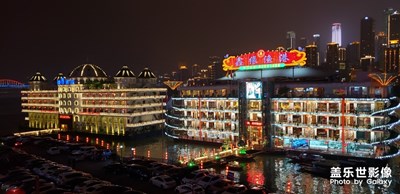 提前恭祝大家諸事順利、新年快樂、萬事如意、闔家歡樂！