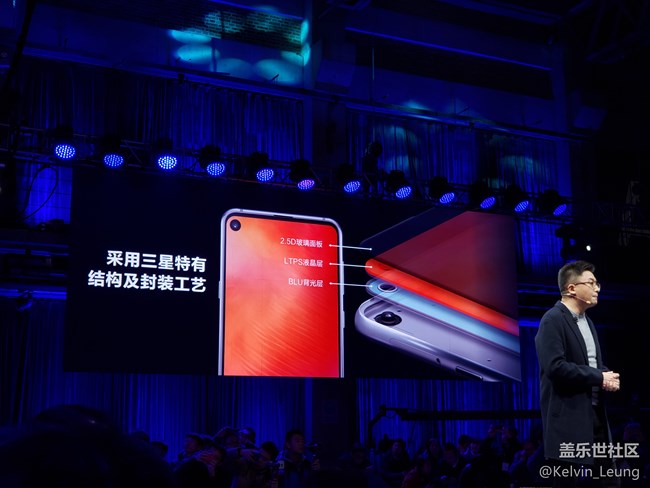 【Galaxy A8s星粉體驗(yàn)活動(dòng)】A8s上手，一個(gè)黑瞳，洞見未來。