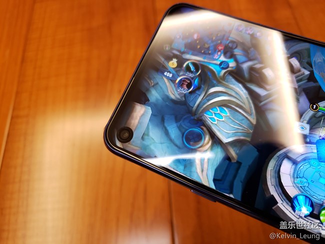 【Galaxy A8s星粉體驗(yàn)活動(dòng)】A8s上手，一個(gè)黑瞳，洞見未來。