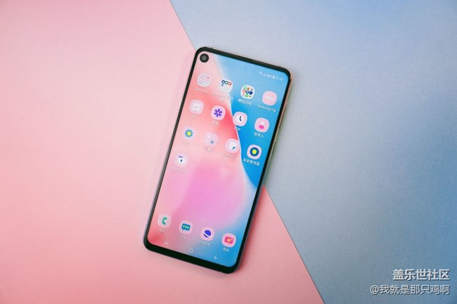 我覺得A8s里面的內(nèi)置壁紙好好看