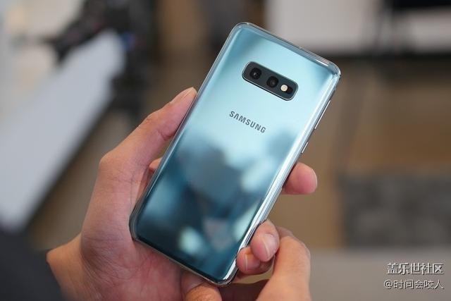 【分享】三星S10系列反向無線充電快過華為