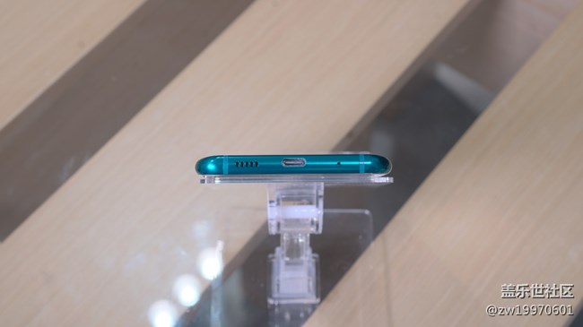 【A8s星粉體驗(yàn)團(tuán)】A8s！靚麗的外觀 搶眼的拍照