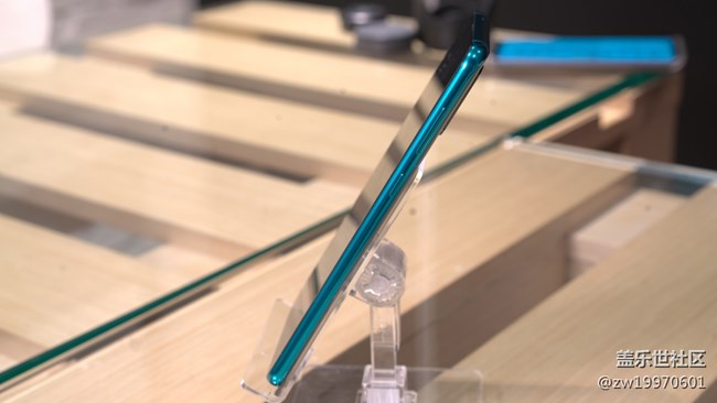 【A8s星粉體驗(yàn)團(tuán)】A8s！靚麗的外觀 搶眼的拍照