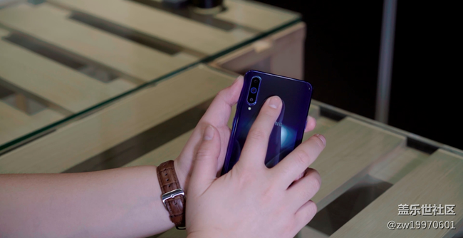 【A8s星粉體驗(yàn)團(tuán)】A8s！靚麗的外觀 搶眼的拍照