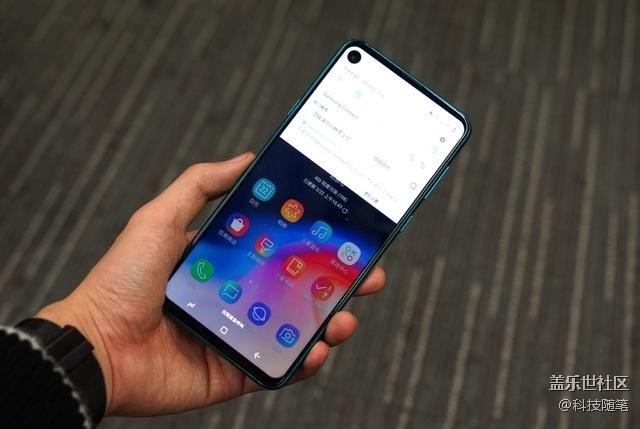 前沿科技的先行者，三星Galaxy A8s體驗(yàn)評(píng)測(cè)