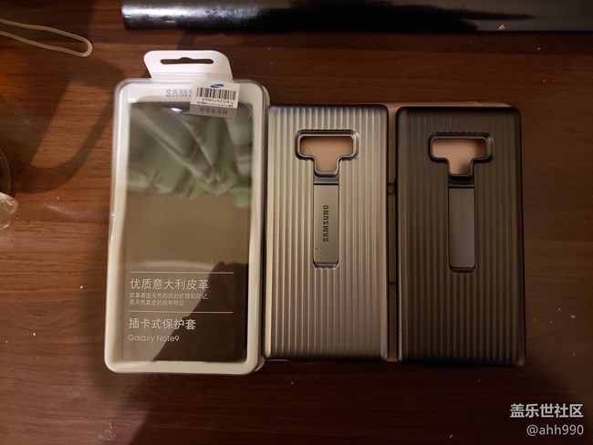 Note9官方行李箱手機(jī)殼和官方插卡式真皮套成閑置了 Note9官方行李箱手機(jī)殼和官方插卡式真皮套成閑置了