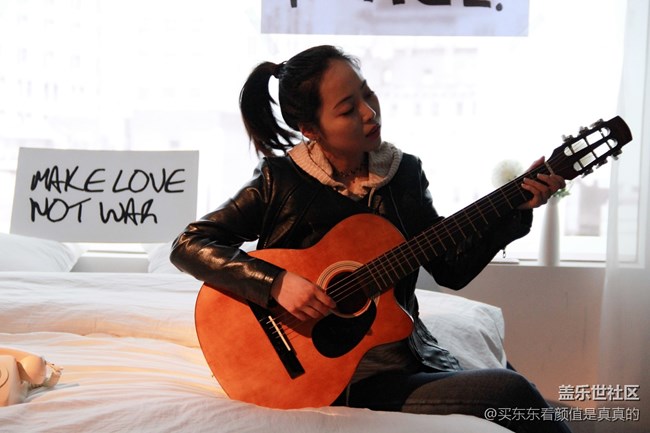 參觀LOVELOVELOVE愛(ài)的藝術(shù)——愛(ài)的守護(hù)”展覽