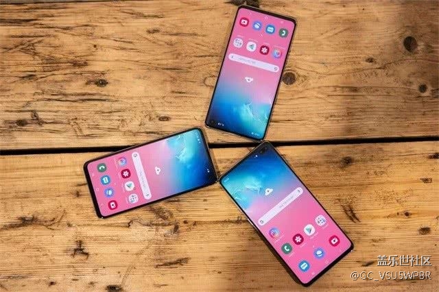 三星Note10渲染圖，前置鏡頭集成手寫筆，再見(jiàn)“膠囊屏”