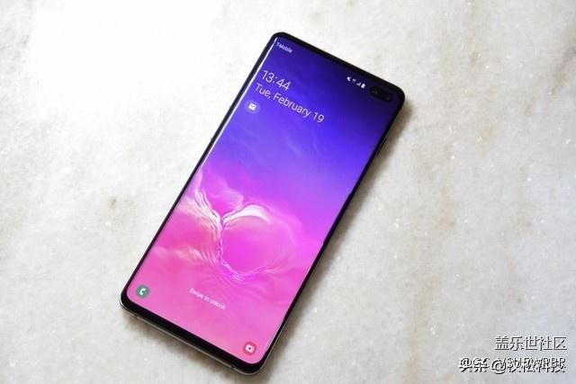 三星S10自帶貼膜不要撕，技術(shù)復(fù)雜市場(chǎng)再難買得到！