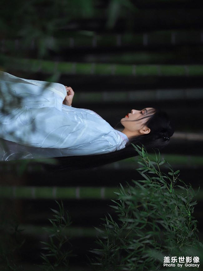 單反和手機區(qū)別大嗎？