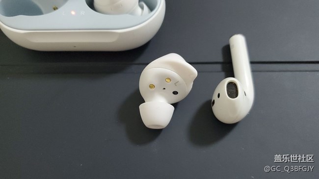 港版512贈送Buds入耳及與airpods 簡單對比