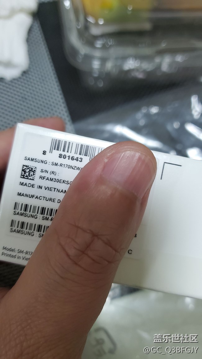 港版512贈送Buds入耳及與airpods 簡單對比