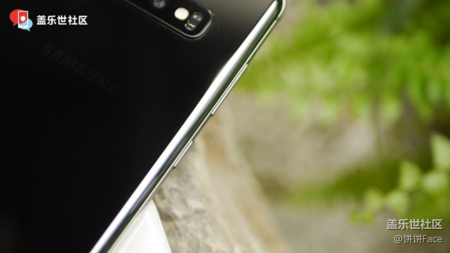 不一樣的“十代”三星Galaxy S10+陶瓷版美圖賞 不一樣的“十代”三星Galaxy S10+陶瓷版美圖賞
