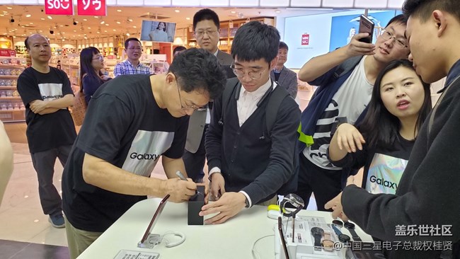 感恩有你 Galaxy S10系列廣州親售活動回顧 感恩有你 Galaxy S10系列廣州親售活動回顧