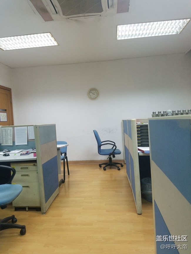 相機(jī)怎么這么差，大家的呢