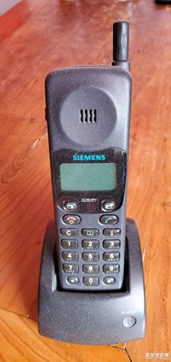 我的第一個(gè)手機(jī)