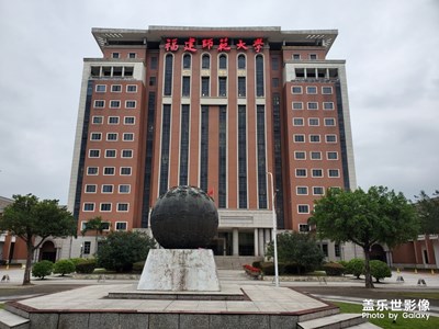 陰天拍照景色灰蒙蒙的。。。