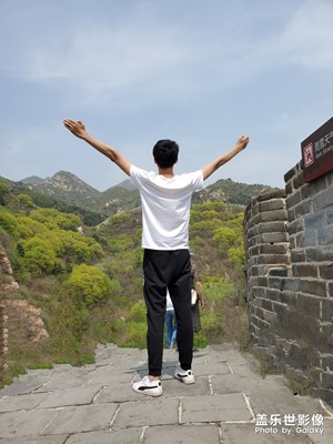 朝你心頭開一*。