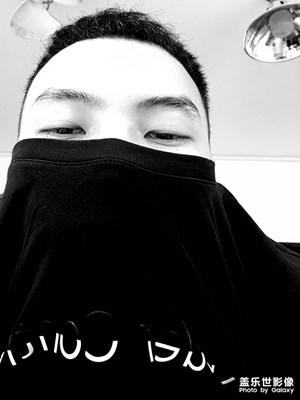 挺逗的一張照片，哈哈