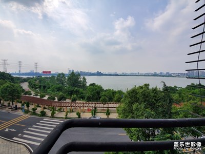 Galaxy S10＋超廣角下的校園