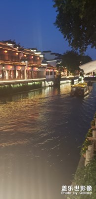 秦淮河畔