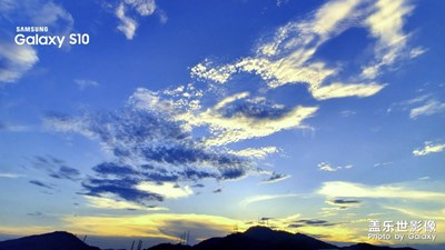 夕陽(yáng)無(wú)限好，只是近黃昏