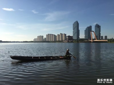 紹興迪蕩湖公園湖天一色