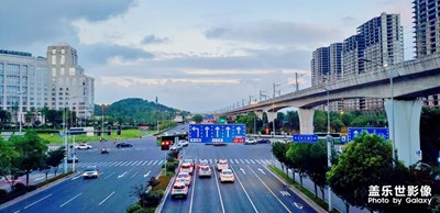 s9直出，非夜景模式，放大后涂抹感比s10+好多了