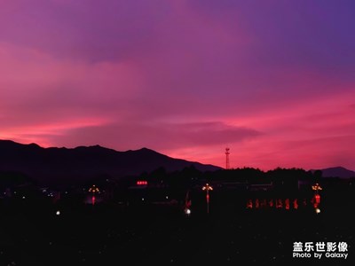 晚霞紅