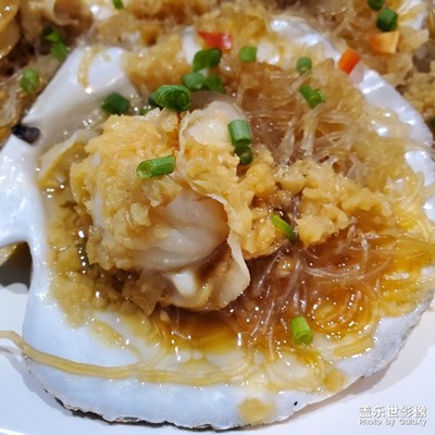 蒜蓉粉絲蒸扇貝