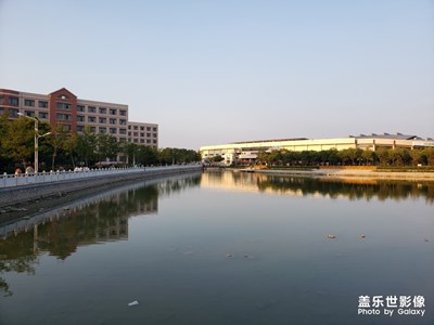 退色(秋天的入口)