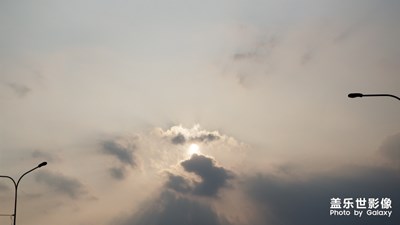 回家路上注意安全別亂拍