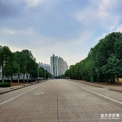 夢(mèng)想一直在路上（●─●）