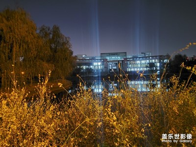 為啥夜拍回程這個樣子，我買了個假手機嗎，還是我設(shè)置有問題