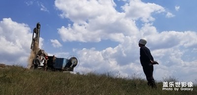 【2019最美瞬間】+ 藍(lán)天白云工人