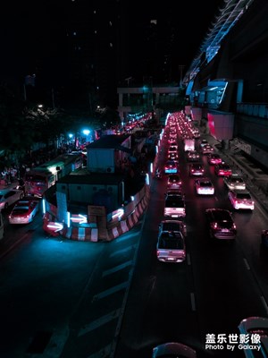 【雙旦驚喜】跟朋友隨便逛逛，隨手一拍