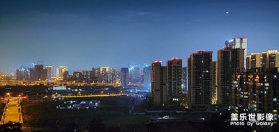 疫情爆發(fā)，在家待著樓頂看日落看月亮