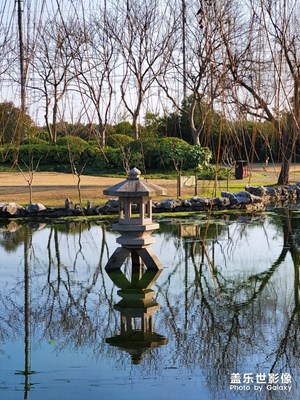 小女初長(zhǎng)成