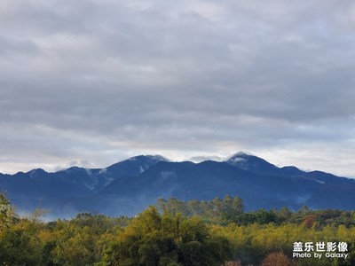 閑來無事上樓頂曬曬太陽